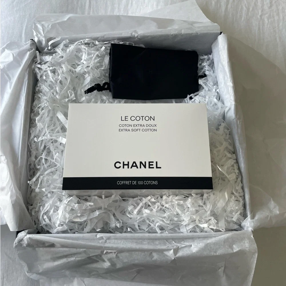 New in box - Chanel Cotton Pads